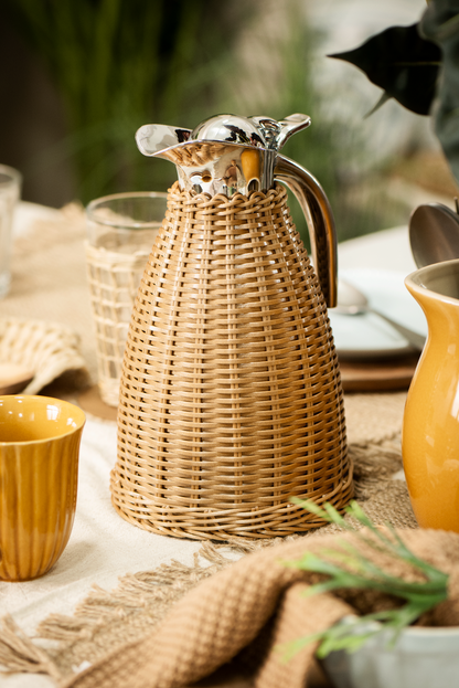 Thermos en polyrotin tressé marron