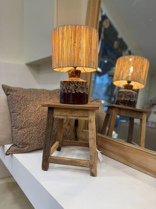 Petit tabouret en bois recyclé